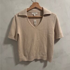 Banana Republic - Beige Knit V-Neck Top (NWT)